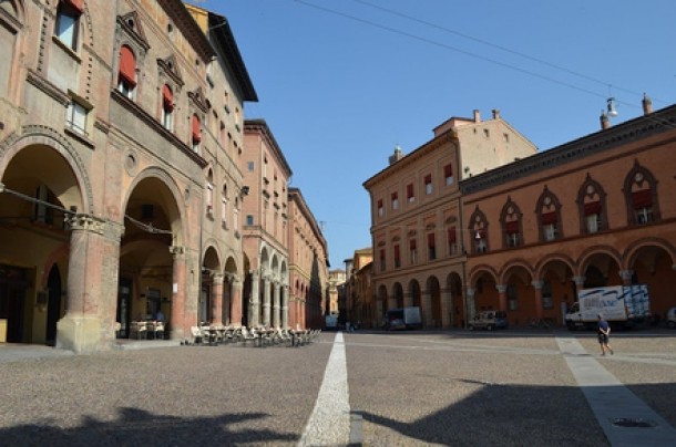 Vara La Bologna Feminis Ro Inspiratie Zi De Zi