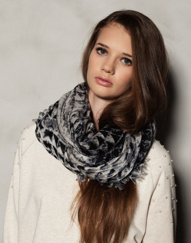 esarfa pull&bear 59 lei