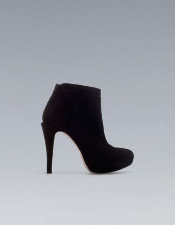 ghete zara.com 299 lei