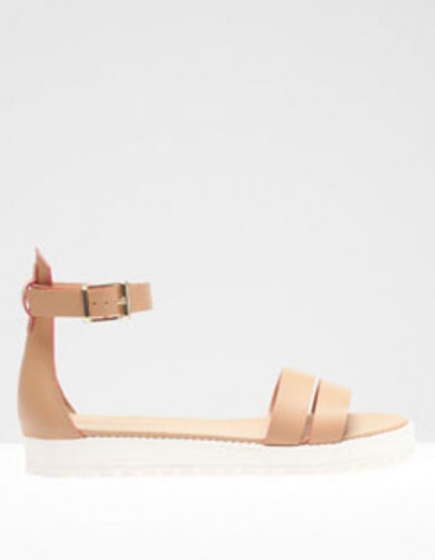 Stradivarius, 199 lei