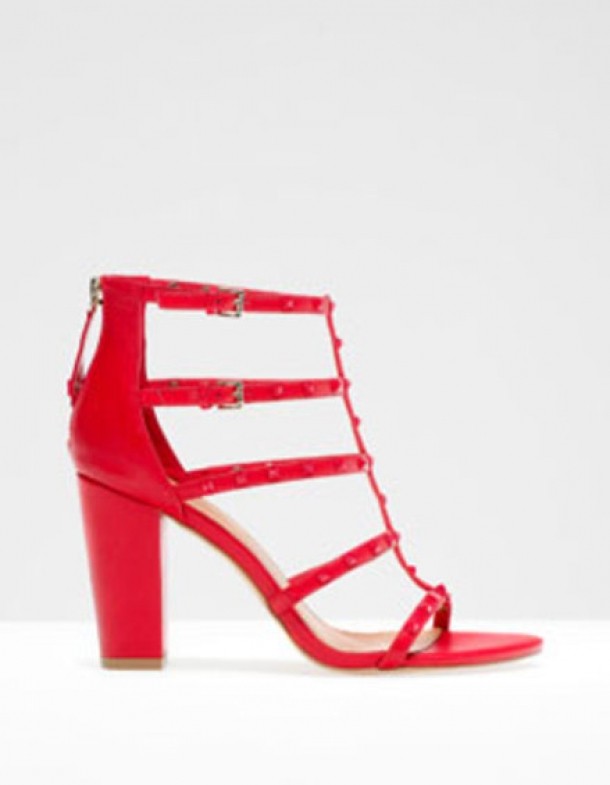 Stradivarius, 219 lei