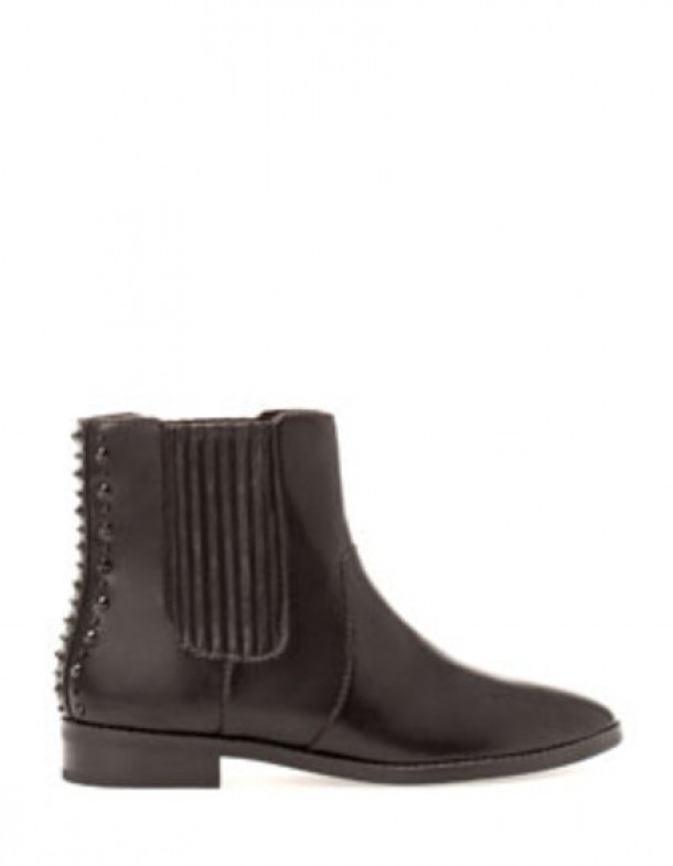 Stradivarius, 219 lei