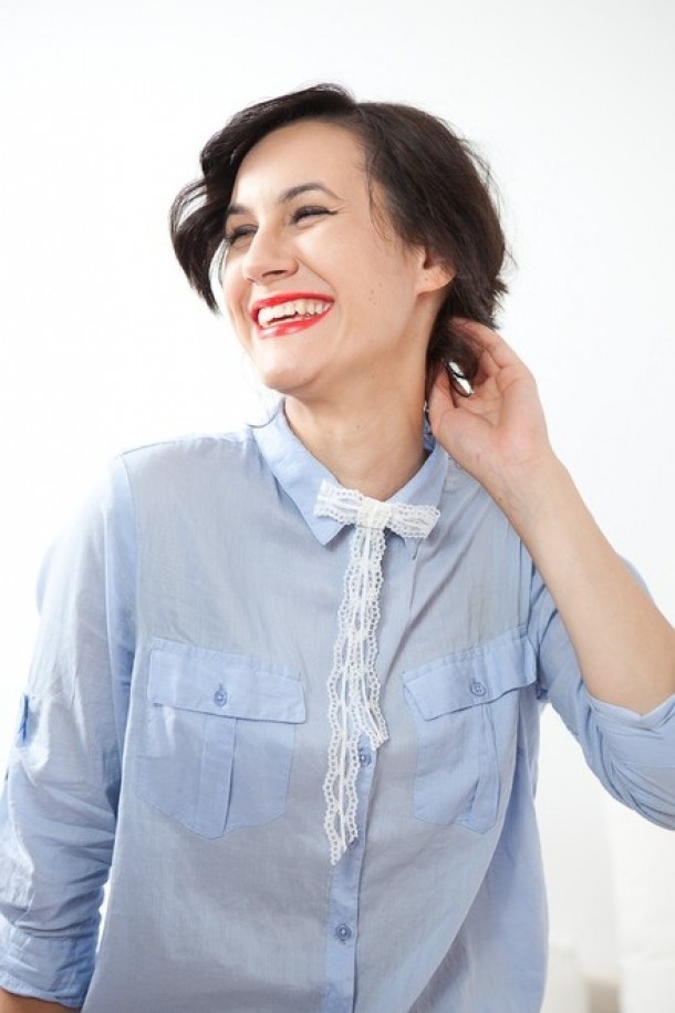 Brosa vboutique.ro, 18 lei