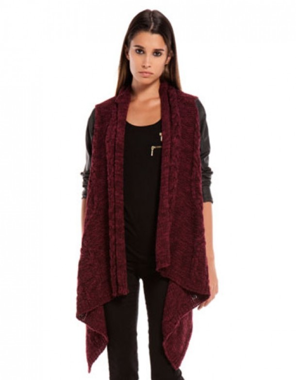 cARDIGAN bERSHKA, 199 LEI