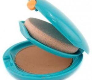 Pudra compacta waterproof Shiseido, 129 lei