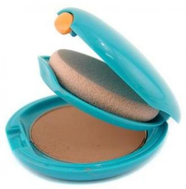 Pudra compacta waterproof Shiseido, 129 lei