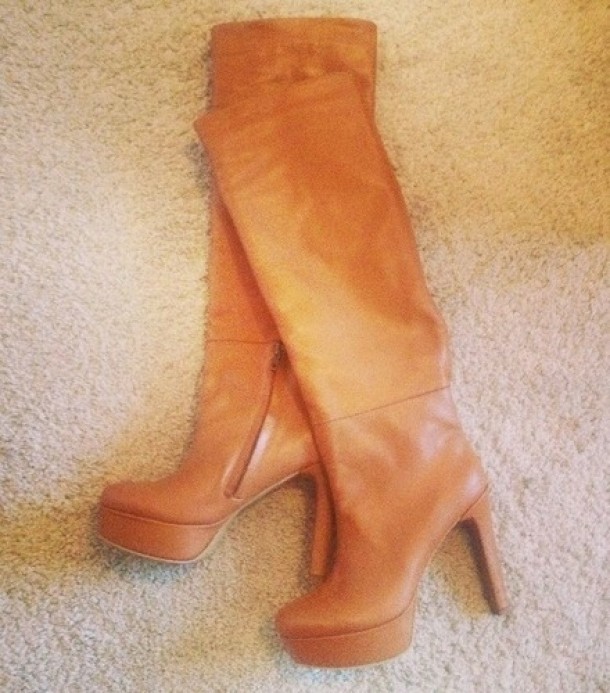 Cizme Piele/ Facebook, 400 lei