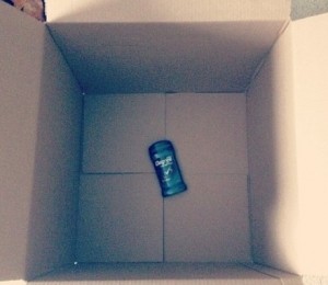 8. Impachetezi prea putine lucruri si irosesti spatiu pretios de depozitare.