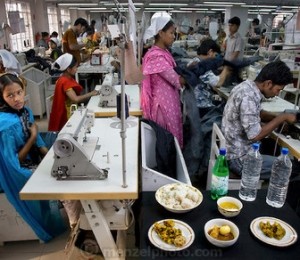 Ruma Akhter, Seamstress, Bangladesh: 1800 calorii