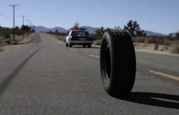 Cauciucul din "Rubber" (2010)