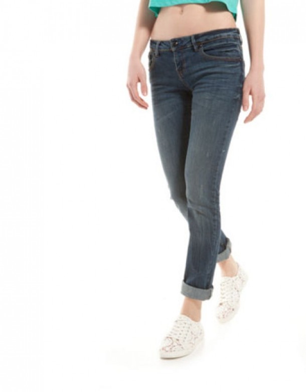 Jeansi Bershka, 69 lei