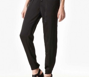 Stradivarius, 89 lei