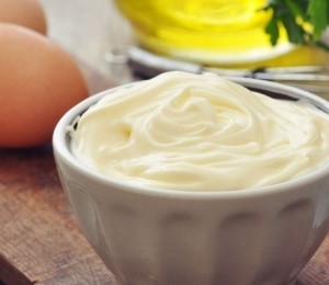 MAIONEZA CU GRASIMI ARTIFICIALE