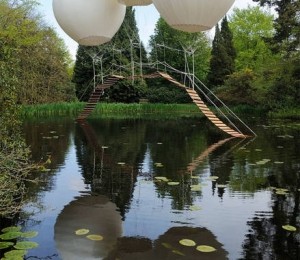 Ballon Bridge, Marea Britanie