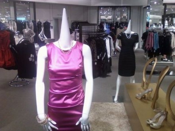 Manechinele cu capetele ascutite si inspaimantatoare