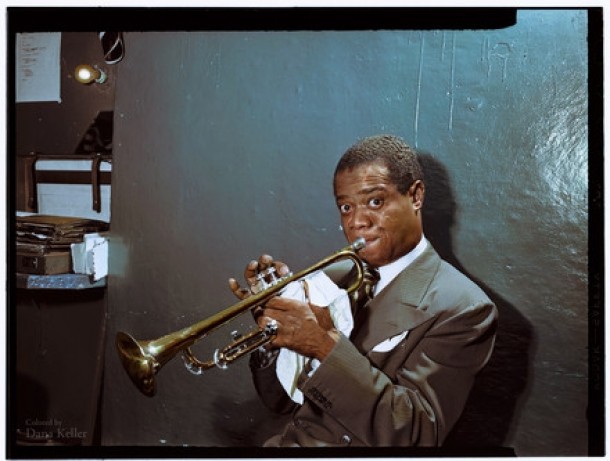 Louis Armstrong exerseaza in camera de proba, 1946.