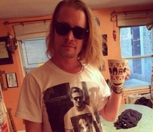 Acum- Kevin McCallister (Macaulay Culkin) - Home Alone