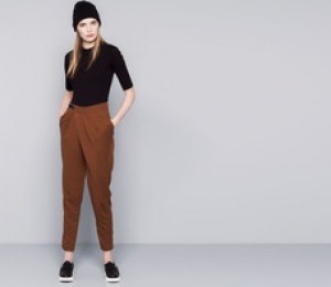 Pantaloni Pull&Bear, 69,90 lei