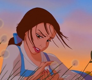 Belle cu parul care se lipeste de balsamul de buze