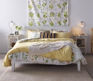 NYPONROS Husã pilotã+2feþe pernã, 99,99 lei DORTHY Metraj, 19,99 lei/metru STRANDKRYPA Husã pilotã+faþã pernã, 59,99 lei