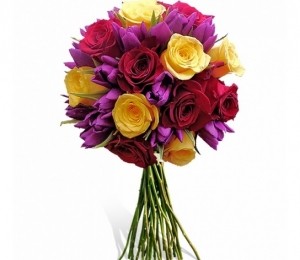 Buchet trandafiri roşii, galbeni şi lalele mov, florariacupovesti - 239.00 LEI