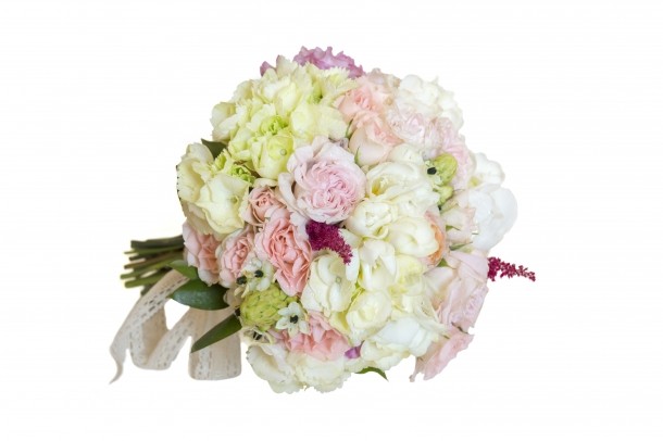 Buchet mireasă din hortesie,  trandafiraşi, astilbe, ornitogalum, frezii, lisianthus, florariamobila.ro - 280 LEI