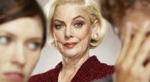 Relatie mireasa mama soacra