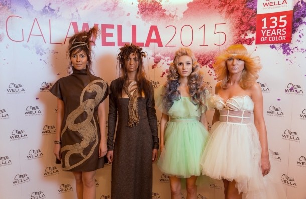 Stanga toamnă/ iarnă, dreapta primăvară/ vară