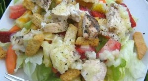 salata piept pui cu fructe