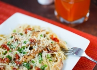 paste cu pui si bacon