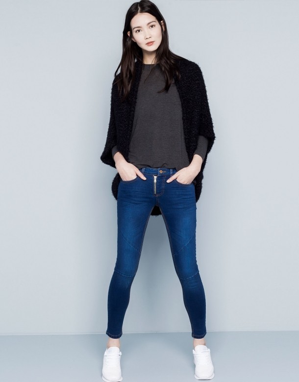 Pull&Bear, 129,90 lei