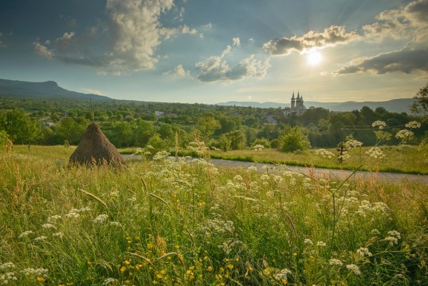Mara-Cosau-Creasta Cocosului 