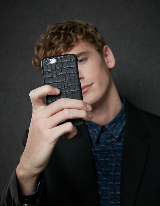 Husa telefon, Bershka, 29,90 lei