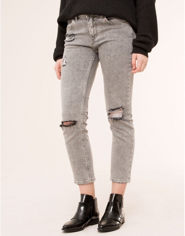 Pull&Bear, 149,90 lei