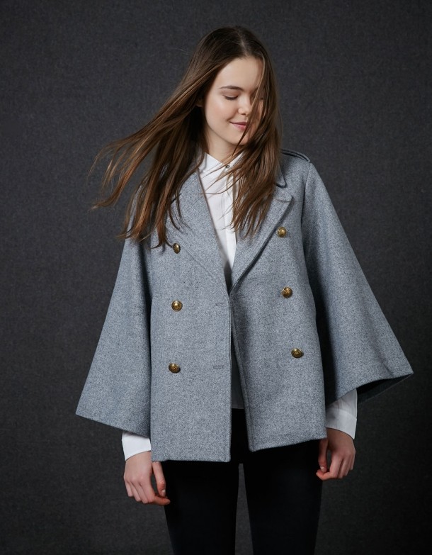 Capa Bershka, 169 lei