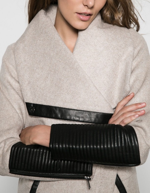 Palton Bershka, 299 lei