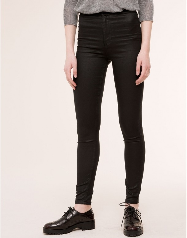 Pantaloni Pull&Bear, 99,90 lei