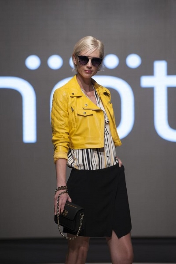 Jacheta Motivi, 299 lei