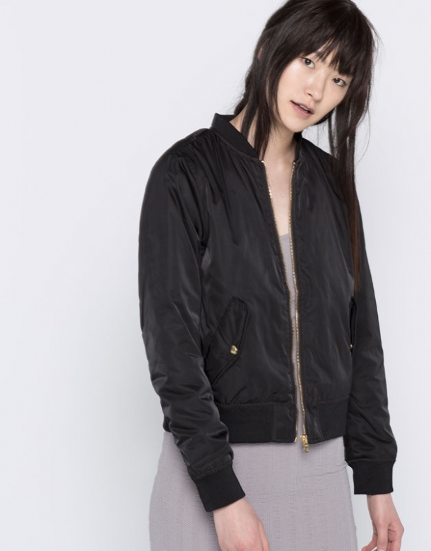 Pull&Bear, 129,90 lei