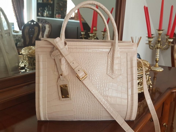 L'Art No.29, 400 lei