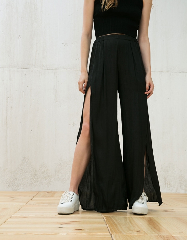 Pantaloni Bershka, 89,90 lei