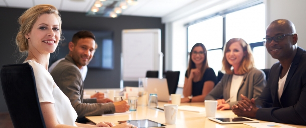 prietenie la serviciu