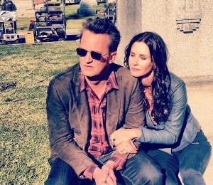 Matthew Perry şi Courteney Cox