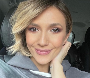 Adela Popescu