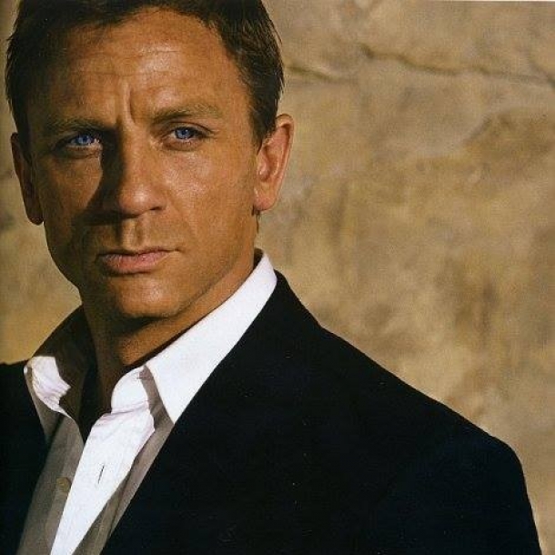 Daniel Craig