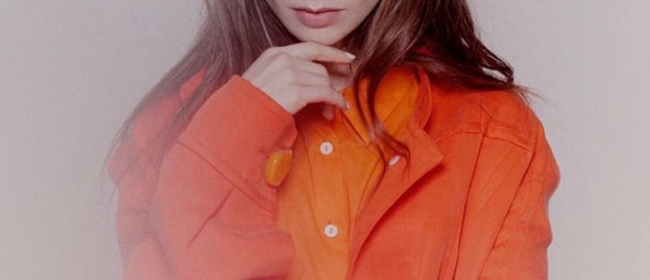  Lily Collins