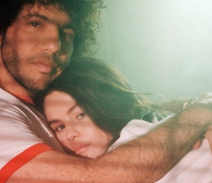 Gomez si Benny Blanco