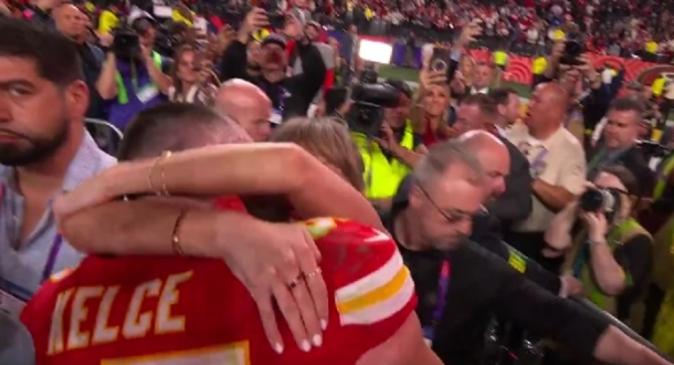 Taylor Swift şi Travis Kelce